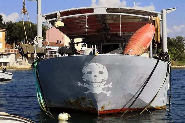 Dagnje, datule, pedoći, mušule - uzgajalište školjaka u Savudrijskoj vali